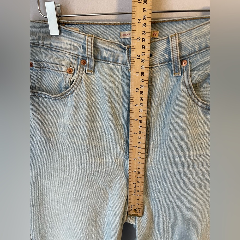 Levi’s Premium Ribcage Ankle Straight Stretch Jean Light Wash 29 - Picture 7 of 16